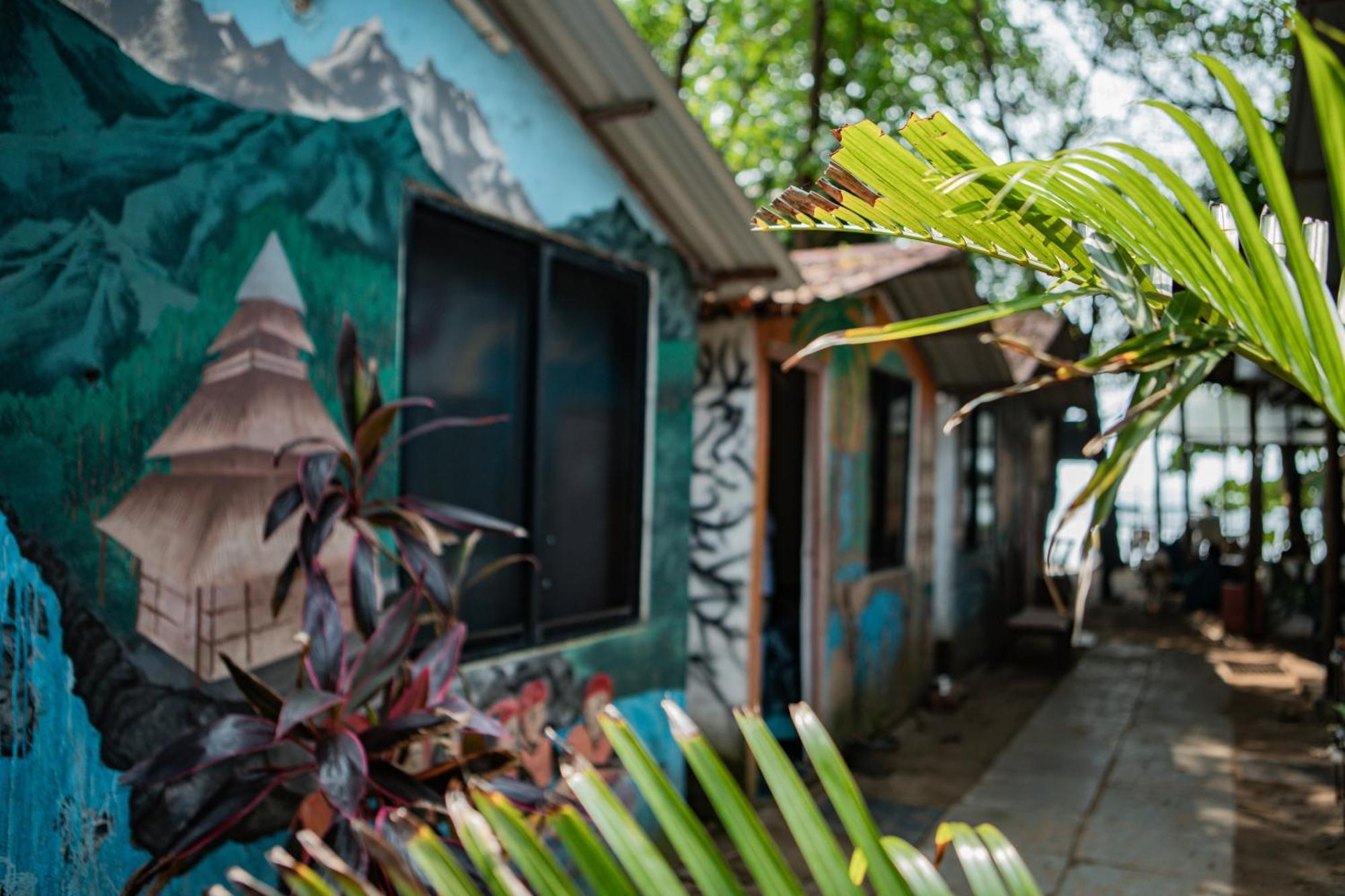 12 Monks - Beachside Hostel Arambol Esterno foto