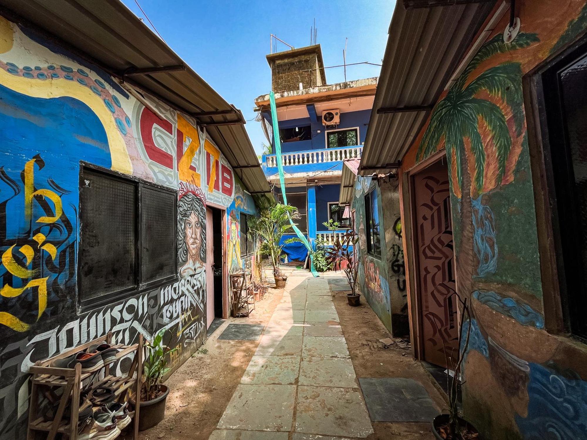 12 Monks - Beachside Hostel Arambol Esterno foto